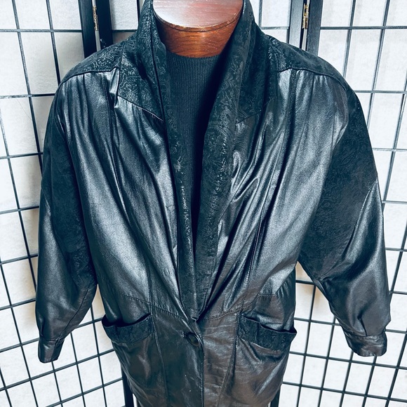 Pelle Studiio Vintage 80s Black Leather Trench Coat - Picture 3 of 7